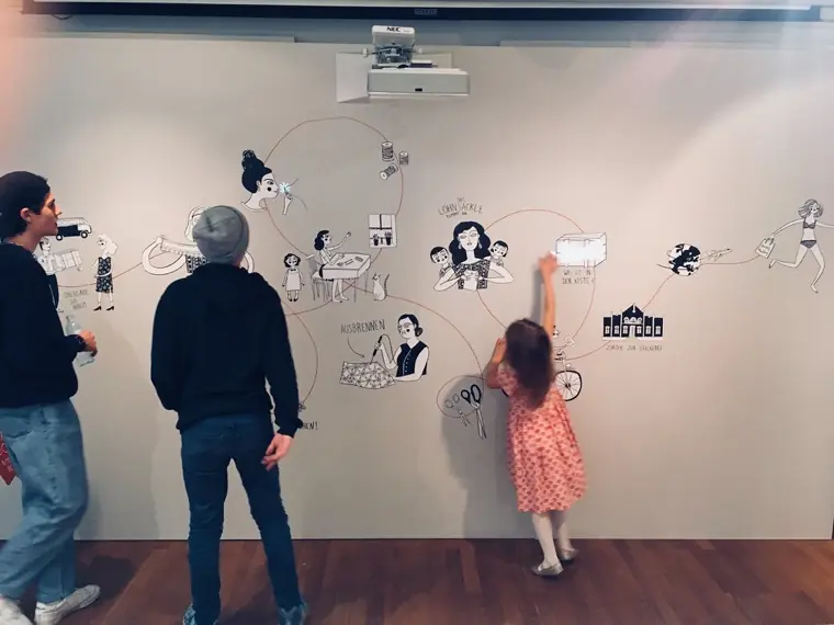 Narraciones con audio — instalación interactiva de INKCU