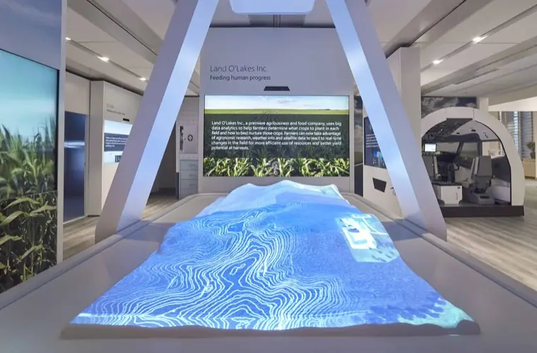 Superficies rugosas — instalación interactiva de INKCU